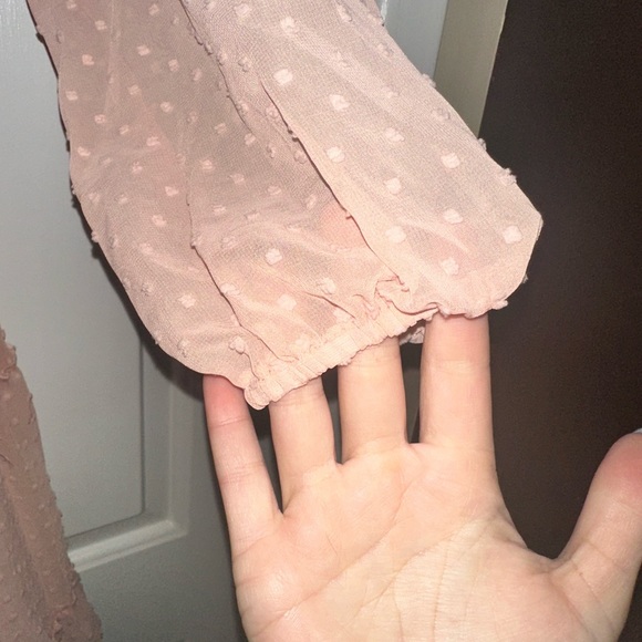 Women’s pink spring dress. Tie in the front. Never worn. - Picture 2 of 5